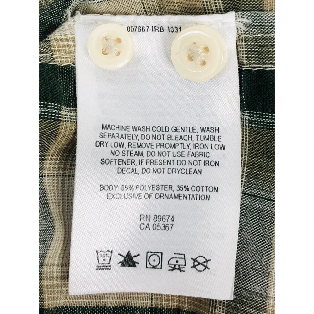 Mountain Hardwear Mens Medium Shirt Gilmore Wicking Seersucker Plaids EUC